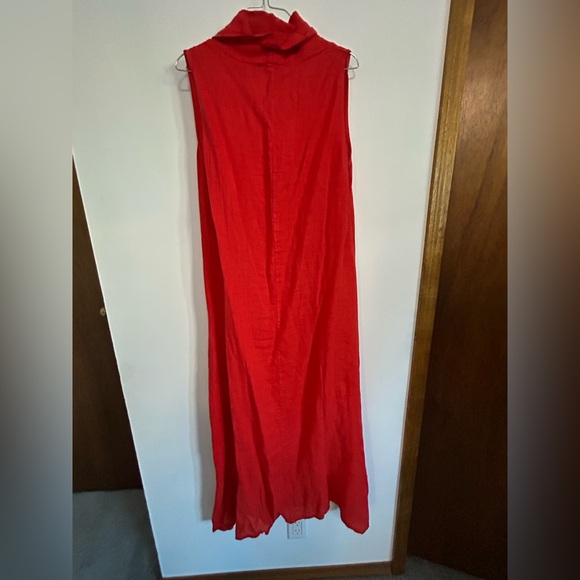 Elegant Red Linen Sleeveless Dress - Picture 3 of 5